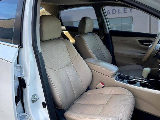 Used 2015 Nissan Altima 3.5 SL FWD image 31