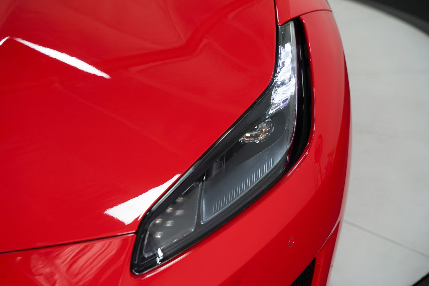 Used 2020 Ferrari Portofino image 15