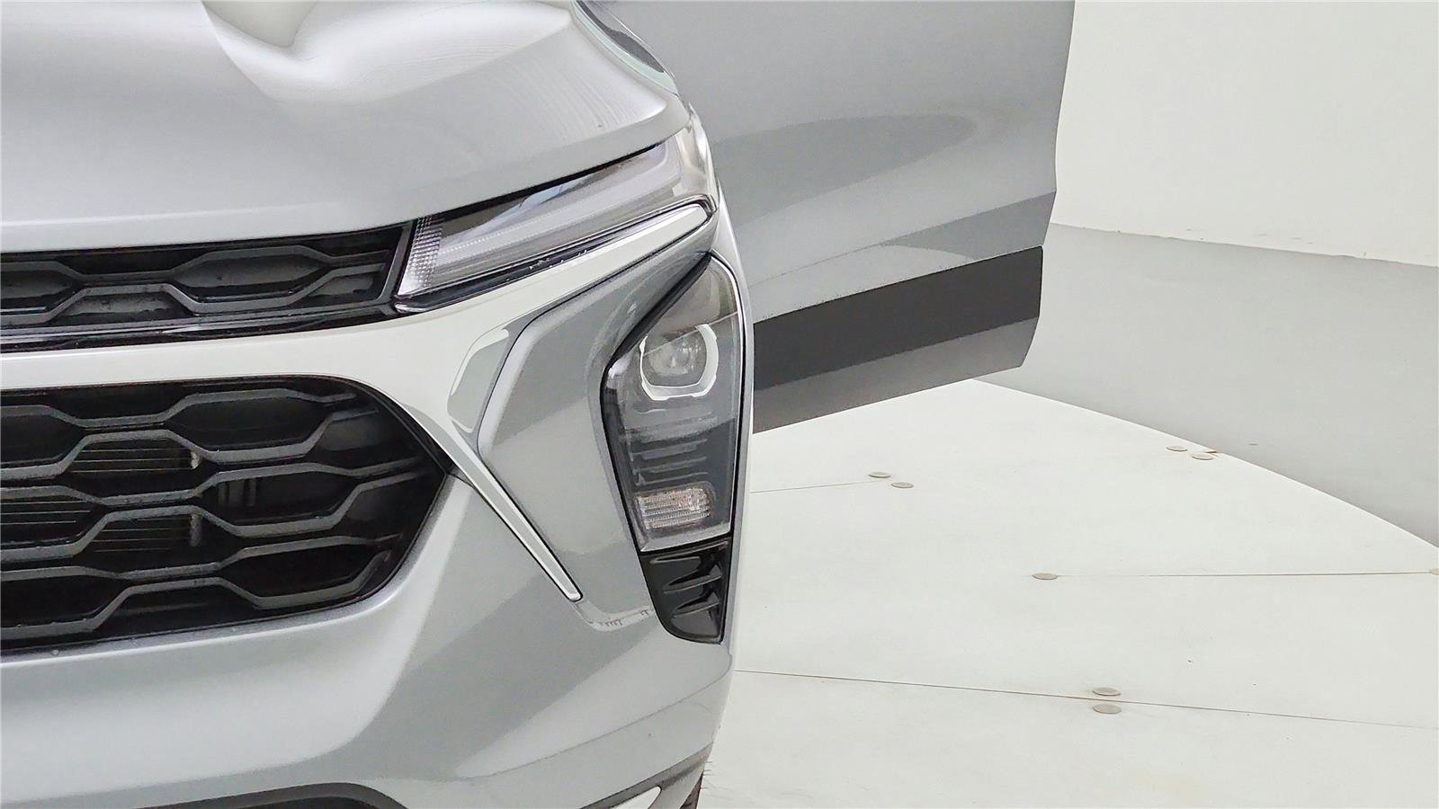 New 2026 Chevrolet Trax LT FWD image 31