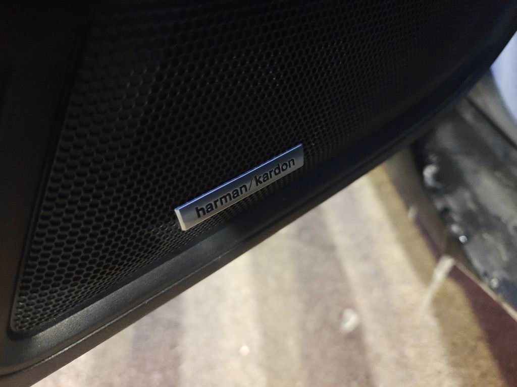 Used 2022 Subaru Outback Limited image 7