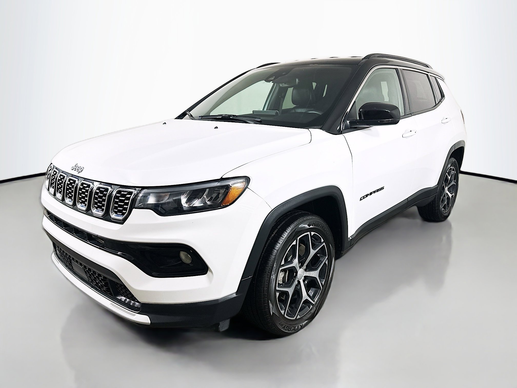 Used 2024 Jeep Compass Limited AWD/4WD image 3