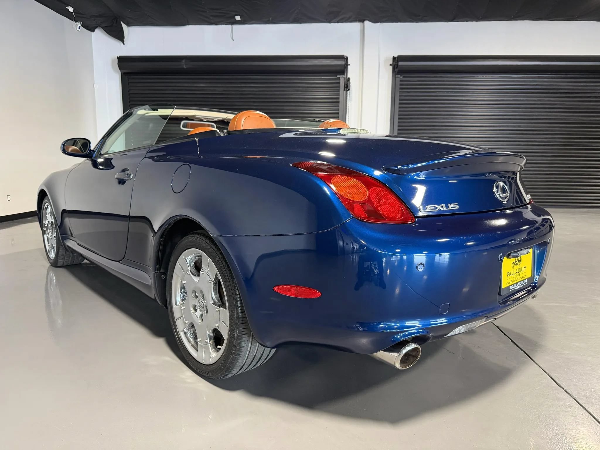 Used 2004 Lexus SC 430 Convertible RWD image 8