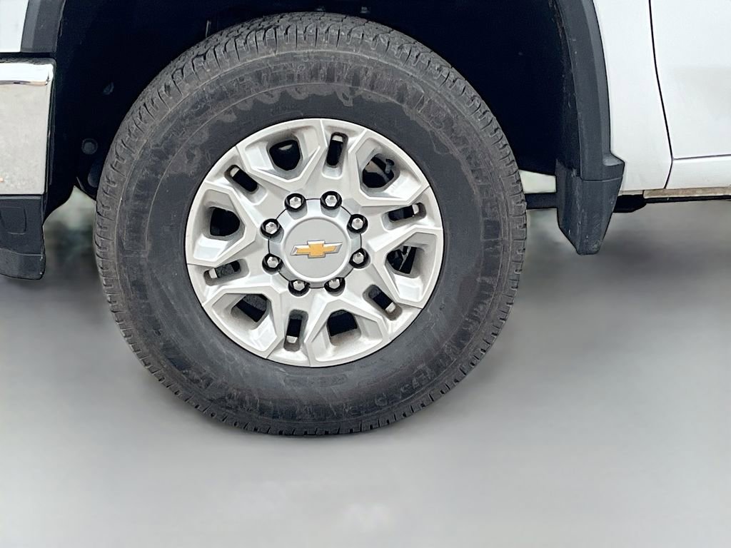 Used 2024 Chevrolet Silverado 2500 LT w/ Safety Package image 28