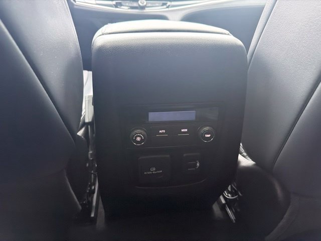 Used 2024 Buick Enclave Essence w/ Experience Buick Package FWD image 16