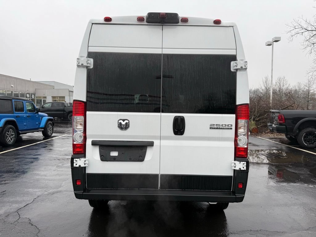 Used 2024 RAM ProMaster 2500 FWD image 4
