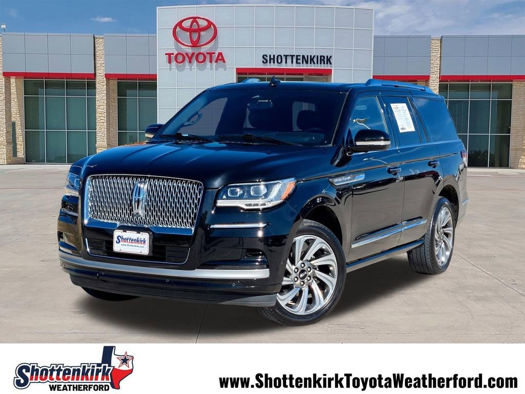 Used 2024 Lincoln Navigator Reserve AWD/4WD image 1