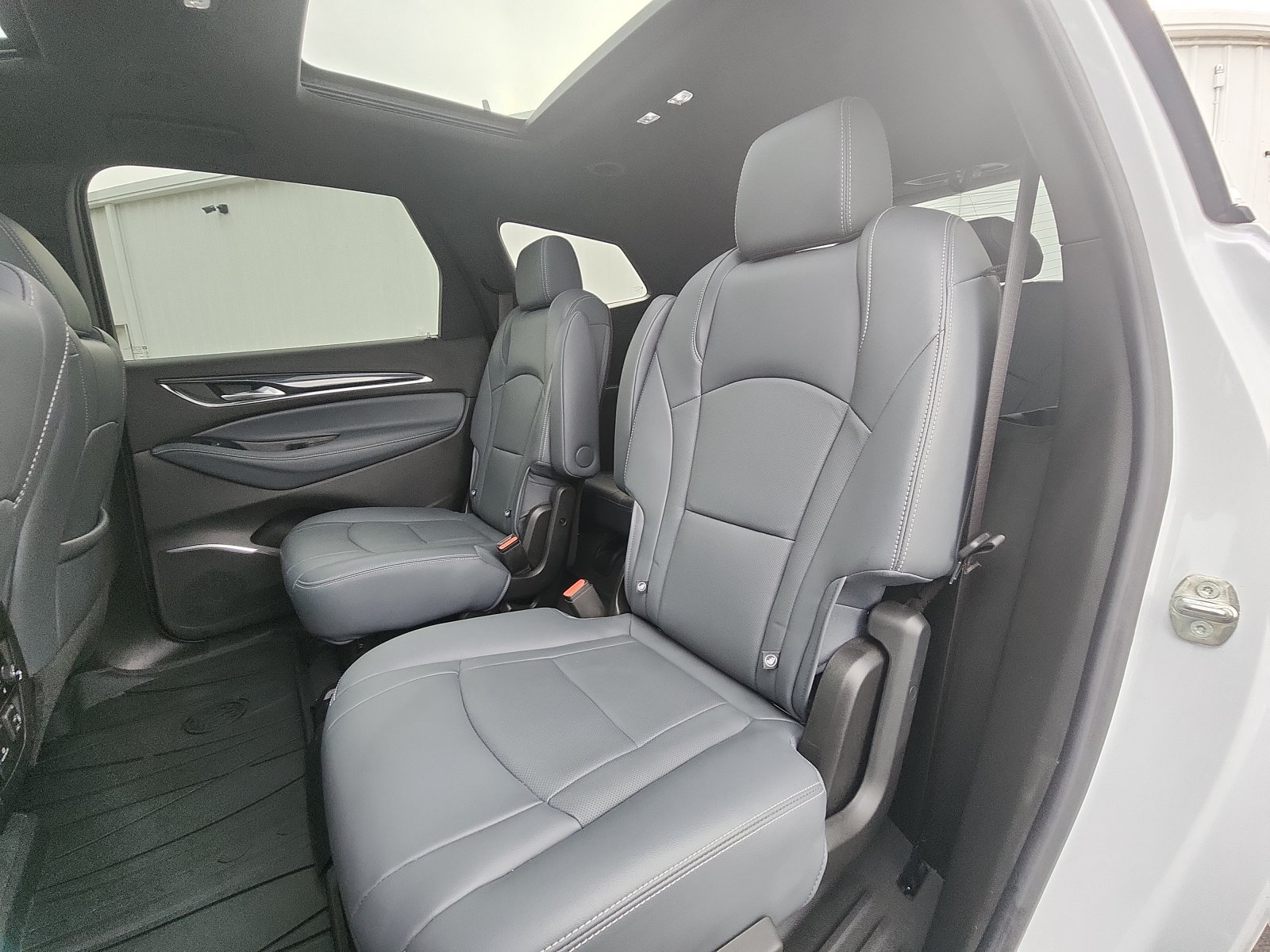 Used 2022 Buick Enclave Premium w/ Experience Buick Package AWD/4WD image 23