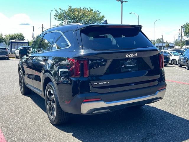 Certified 2024 Kia Sorento S FWD image 7