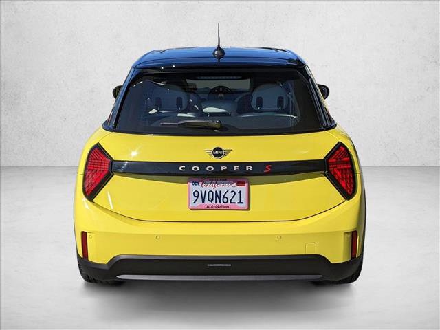 Certified 2025 MINI Cooper S image 7