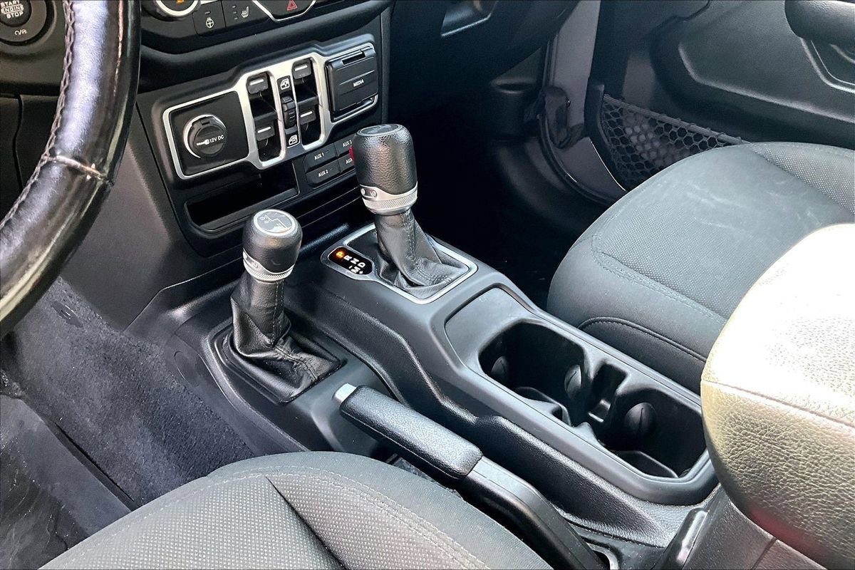 Used 2020 Jeep Wrangler Unlimited Sport image 18