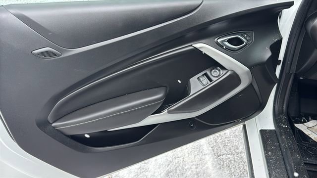 Used 2021 Chevrolet Camaro SS image 9
