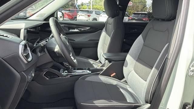 New 2026 Chevrolet TrailBlazer LT w/ Convenience Package AWD/4WD image 7