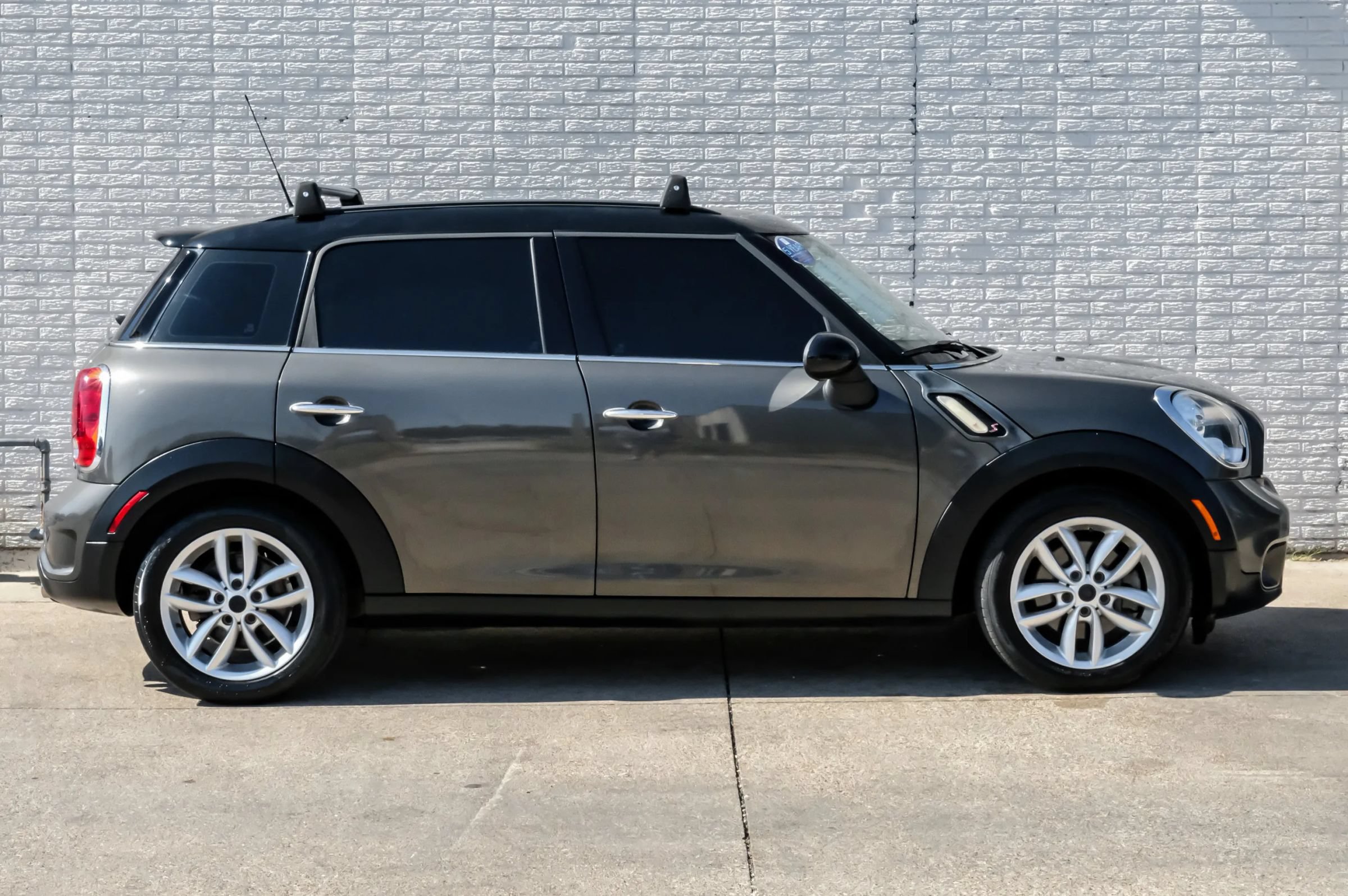 Used 2012 MINI Cooper Countryman S FWD image 5