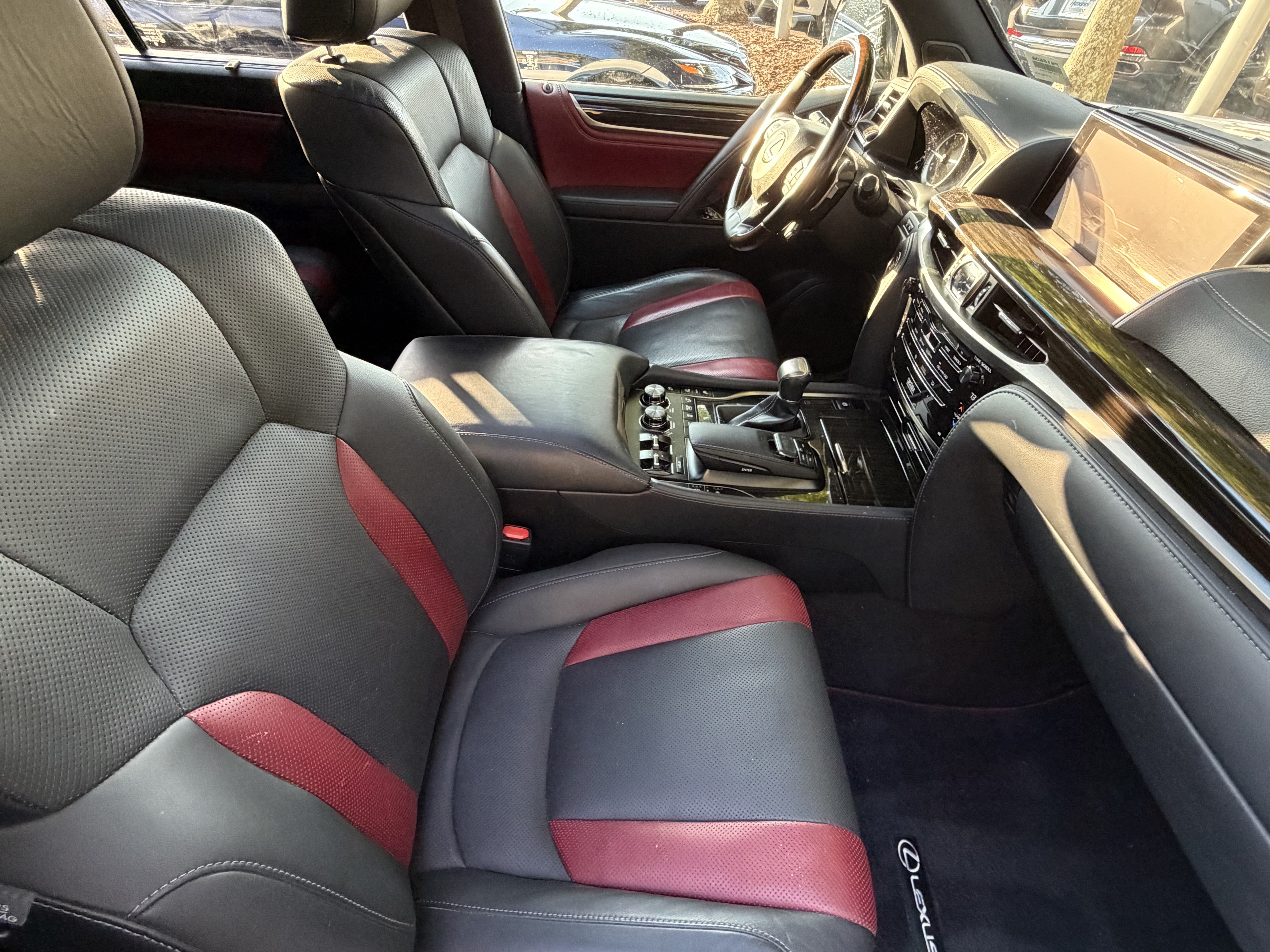 Used 2021 Lexus LX 570 4WD w/ Inspiration Series #2 image 43