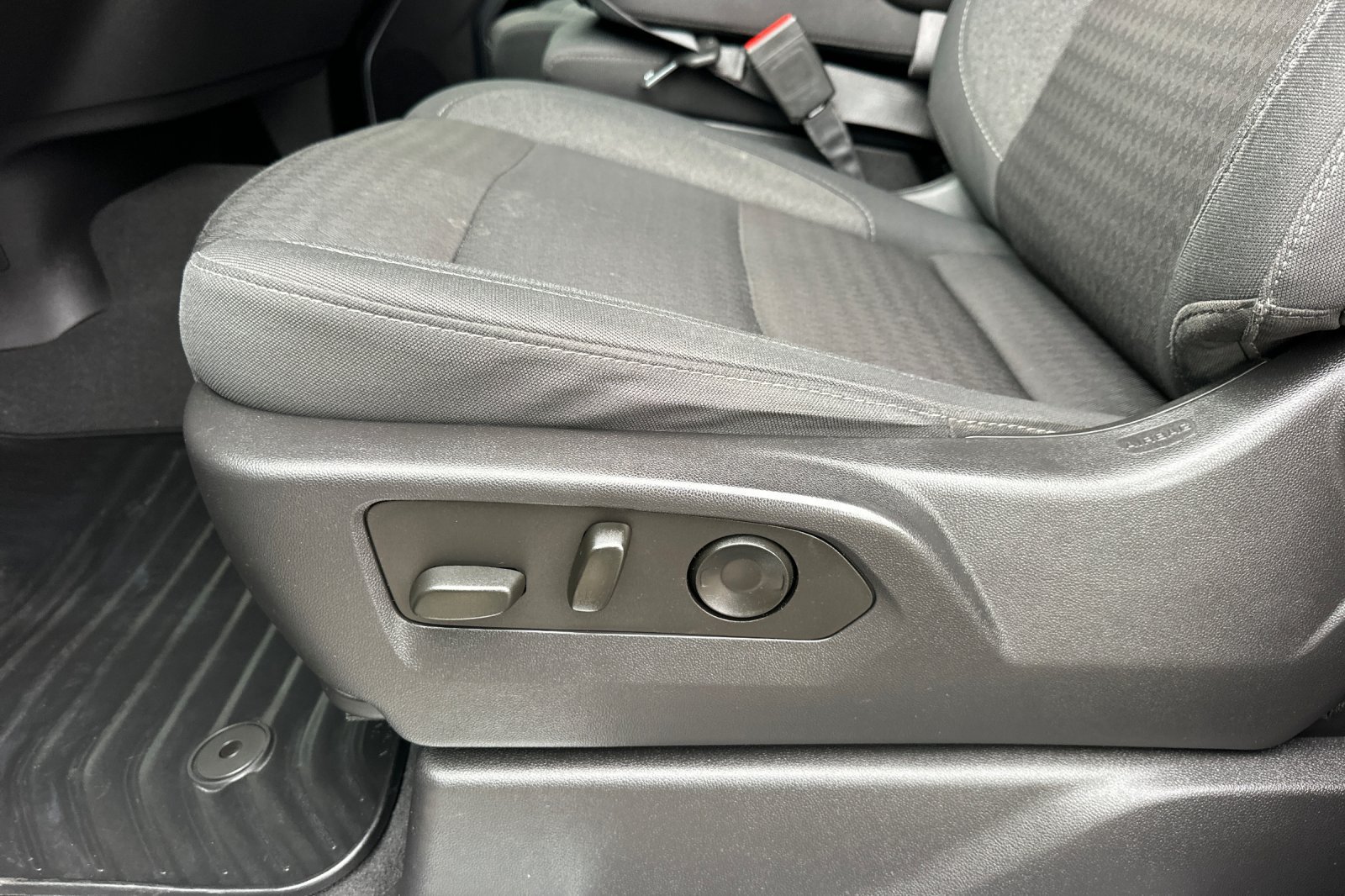 Certified 2023 GMC Sierra 1500 Elevation AWD/4WD image 13