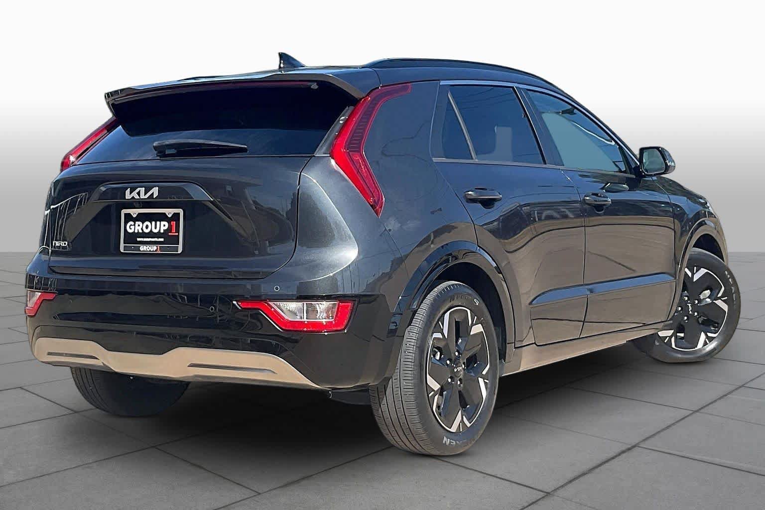 Used 2023 Kia Niro Wind w/ Wind Preserve Package FWD image 12