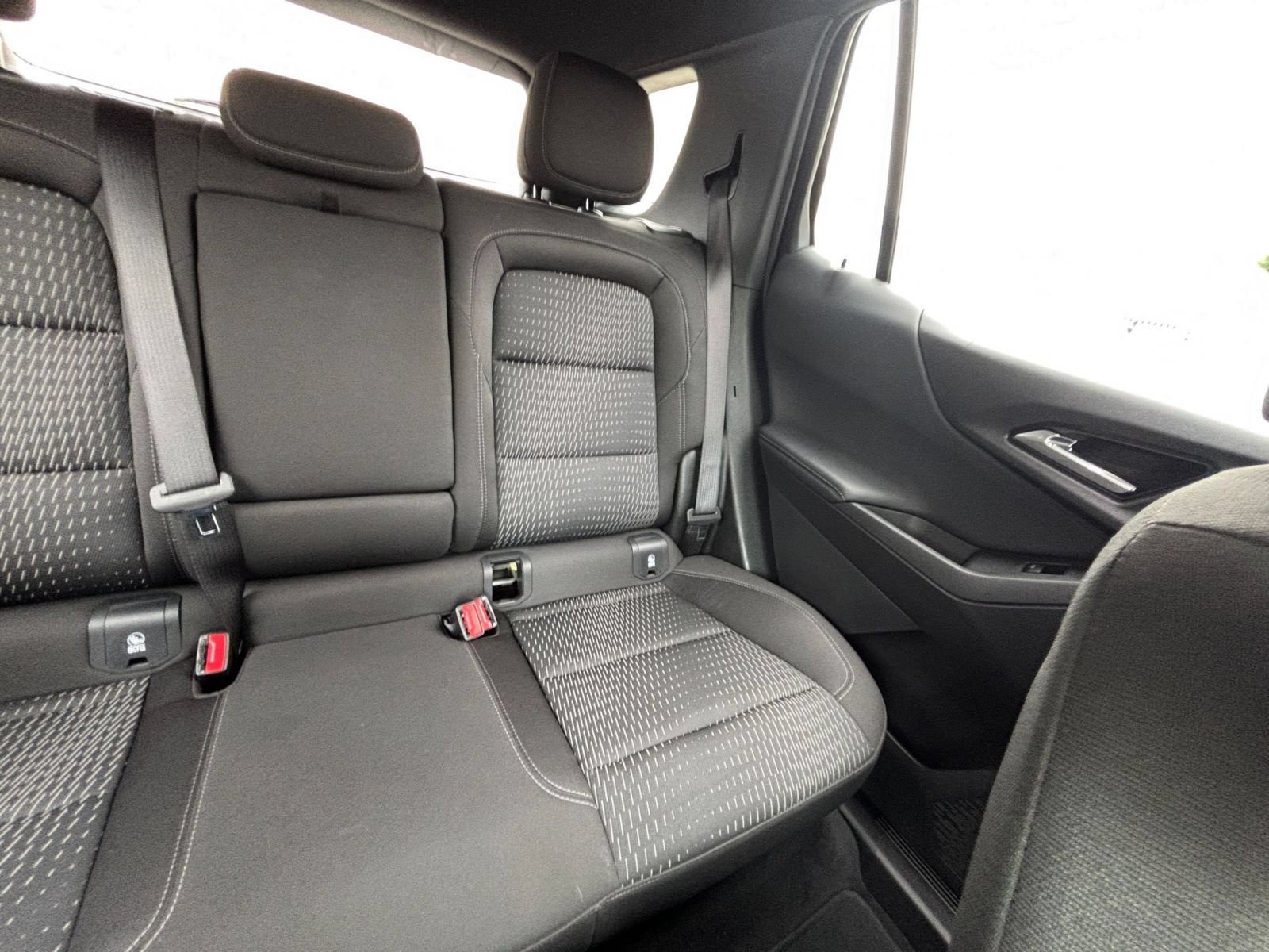 Used 2025 Chevrolet Equinox LT FWD image 38