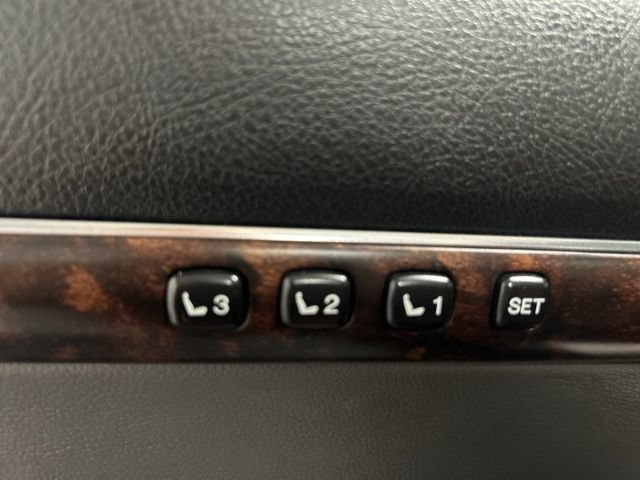 Used 2009 Toyota Land Cruiser AWD/4WD image 12
