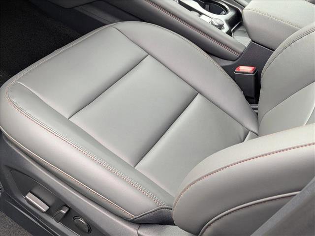 New 2026 Ford Explorer Active w/ Active Comfort Package image 4