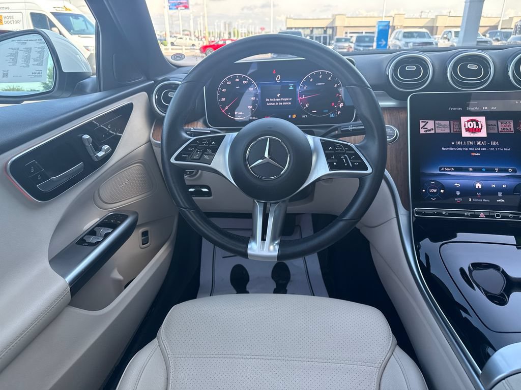 Used 2025 Mercedes-Benz C 300 Sedan image 15