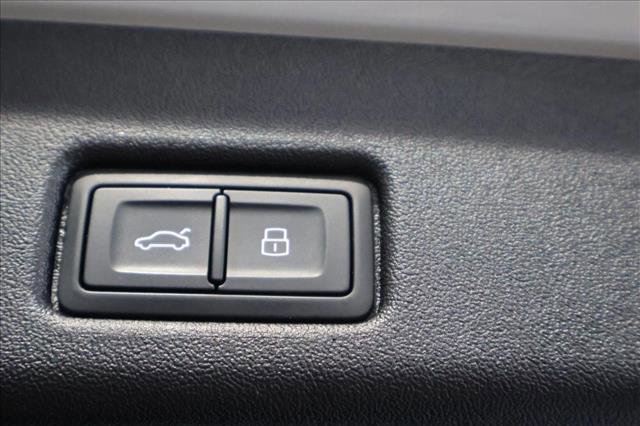 Used 2025 Audi Q5 Premium w/ Premium Plus AWD/4WD image 7
