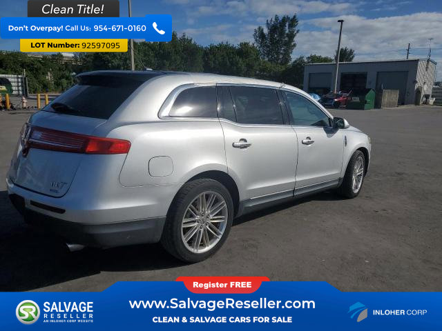 Used 2013 Lincoln MKT AWD image 4