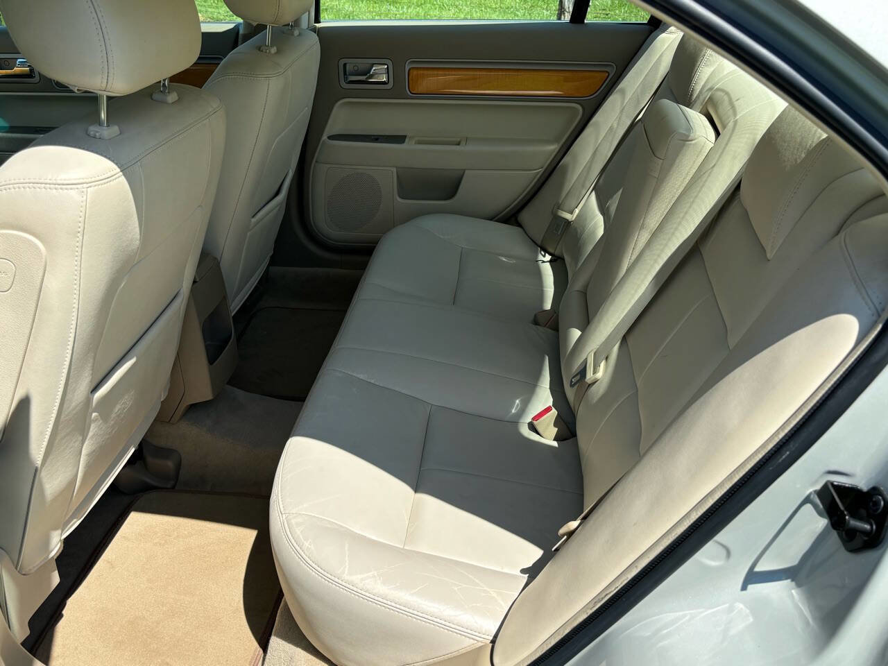 Used 2007 Lincoln MKZ image 8