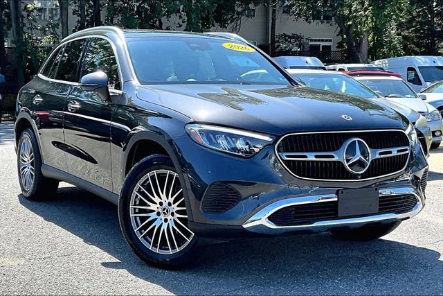 Used 2026 Mercedes-Benz GLC 300 4MATIC image 1