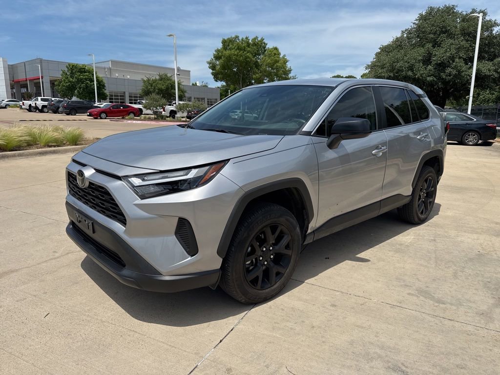 Used 2024 Toyota RAV4 LE FWD image 1