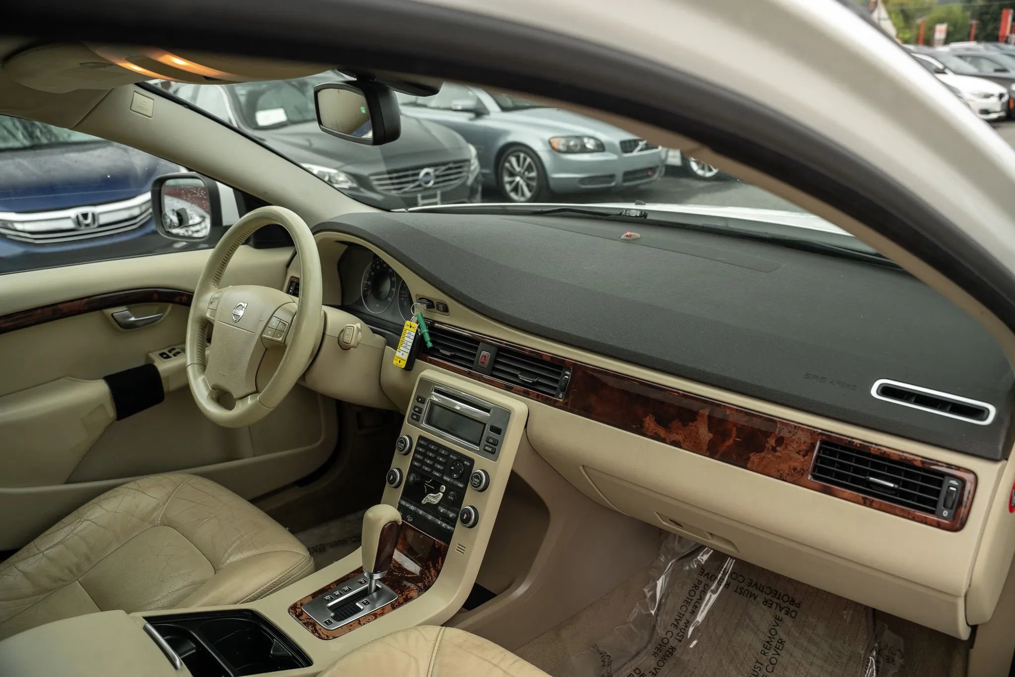 Used 2008 Volvo XC70 3.2 image 12