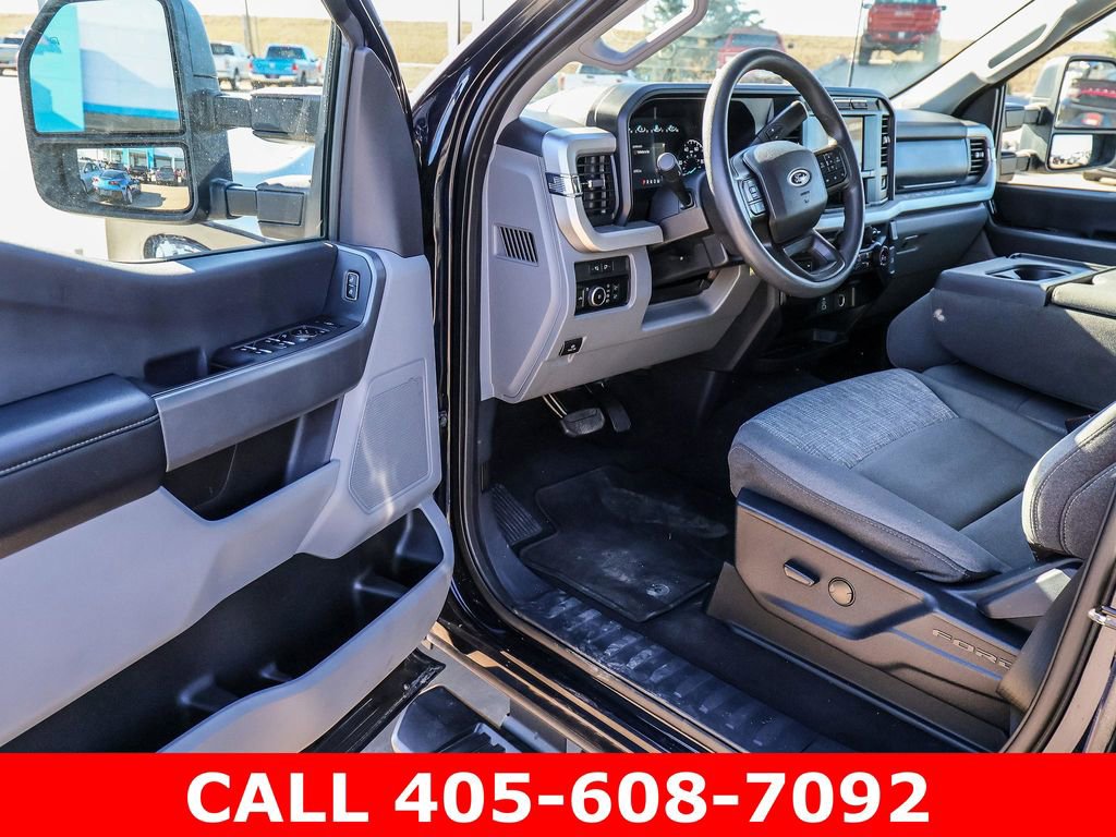 Used 2023 Ford F350 XLT AWD/4WD image 27