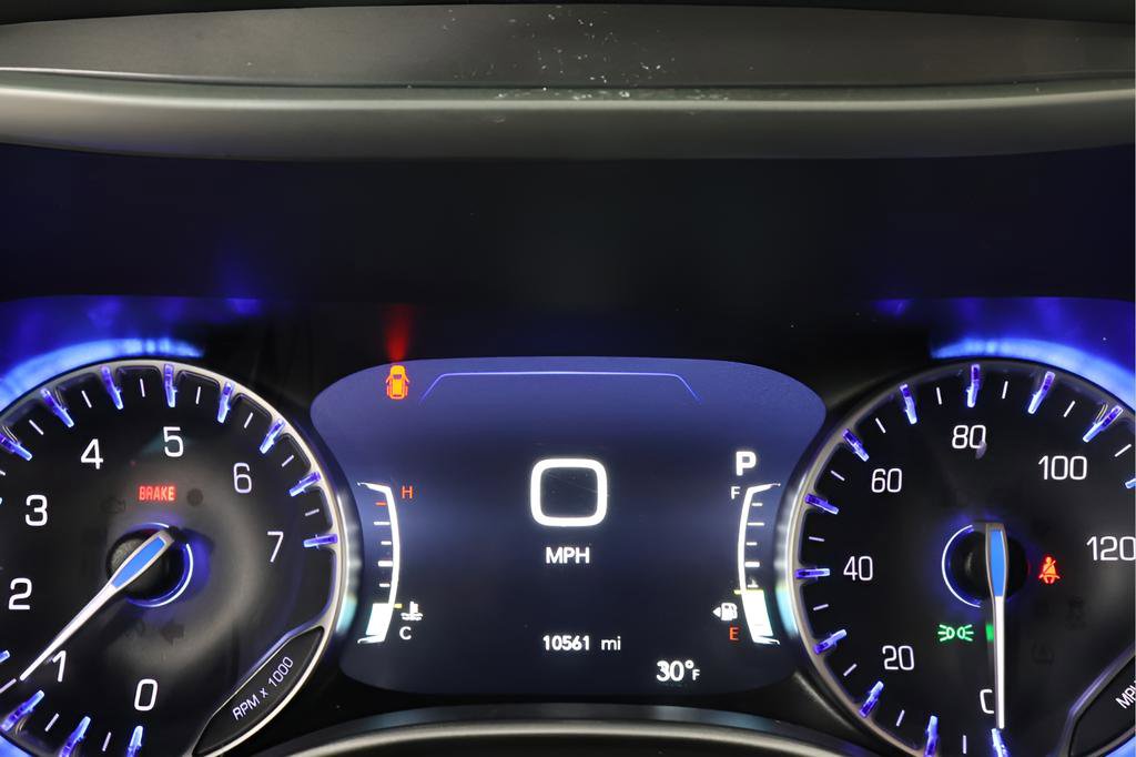 Used 2026 Chrysler Pacifica Select image 13