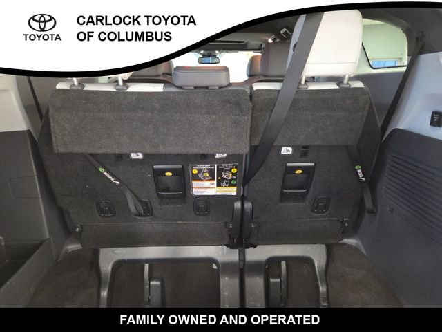 Used 2021 Toyota Sienna XSE w/ XSE Plus Package image 16