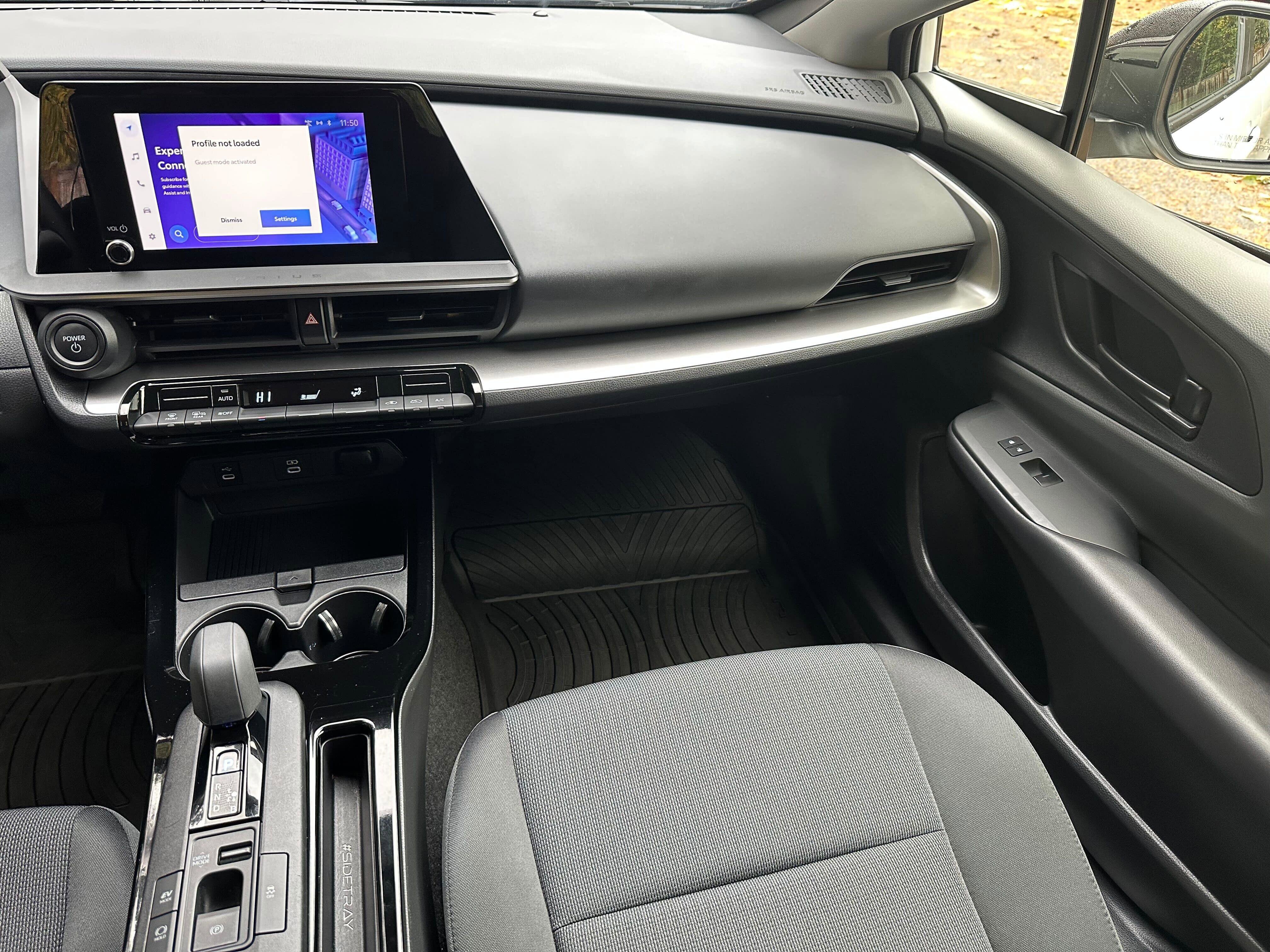 Used 2023 Toyota Prius LE image 18