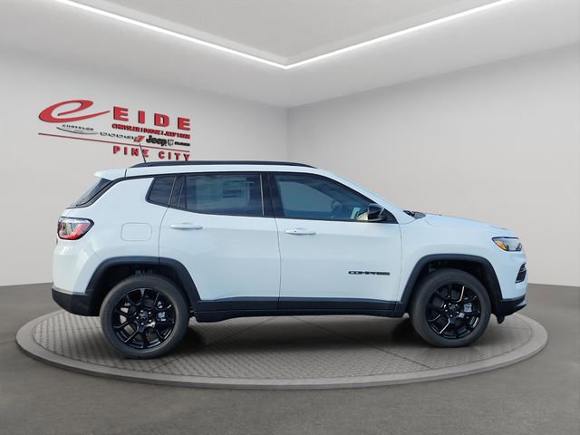 New 2026 Jeep Compass Altitude image 6