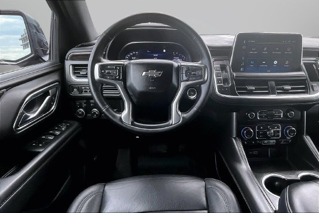 Used 2023 Chevrolet Tahoe Z71 w/ Luxury Package AWD/4WD image 5