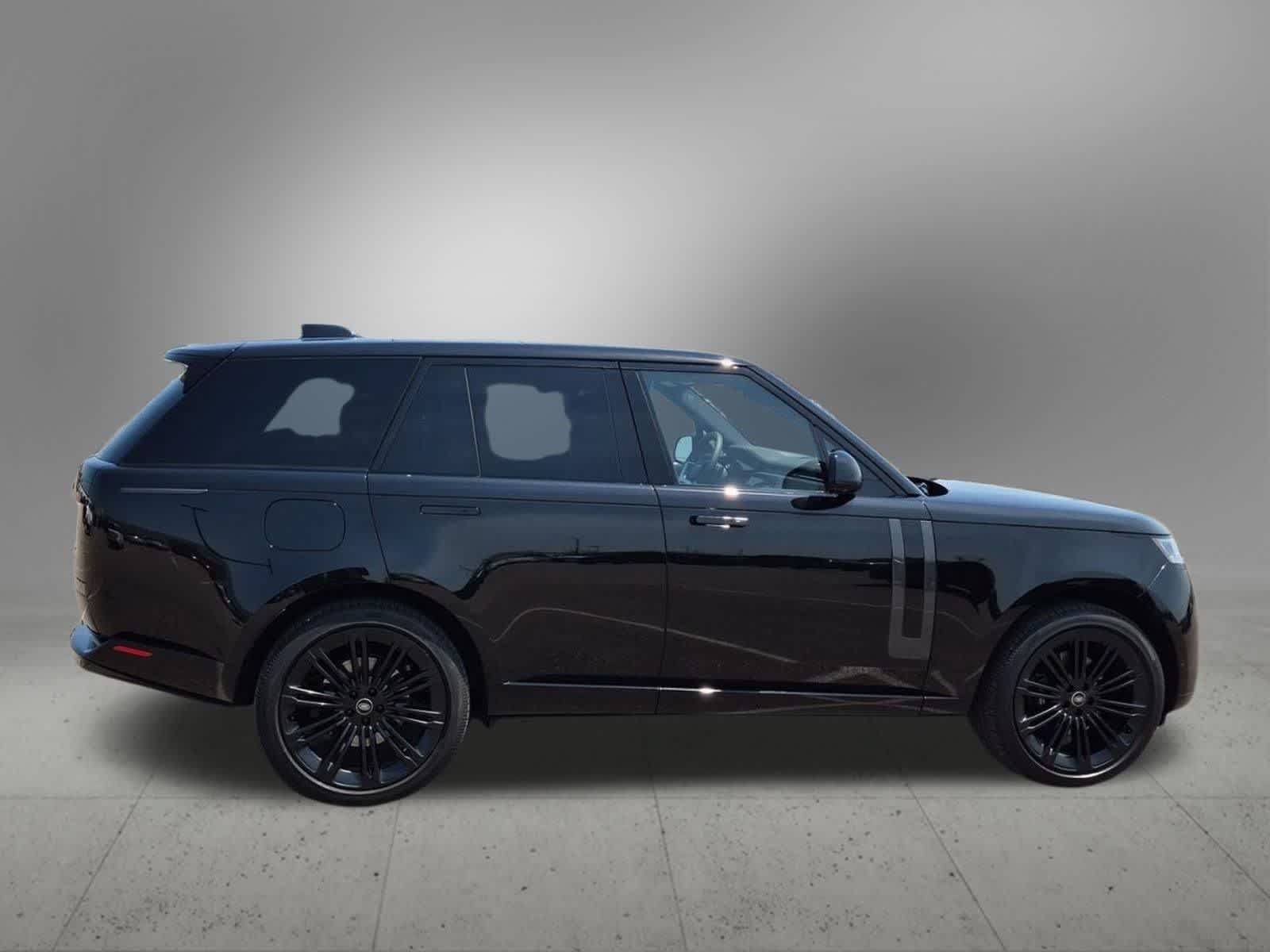 Used 2025 Land Rover Range Rover SE AWD/4WD image 7