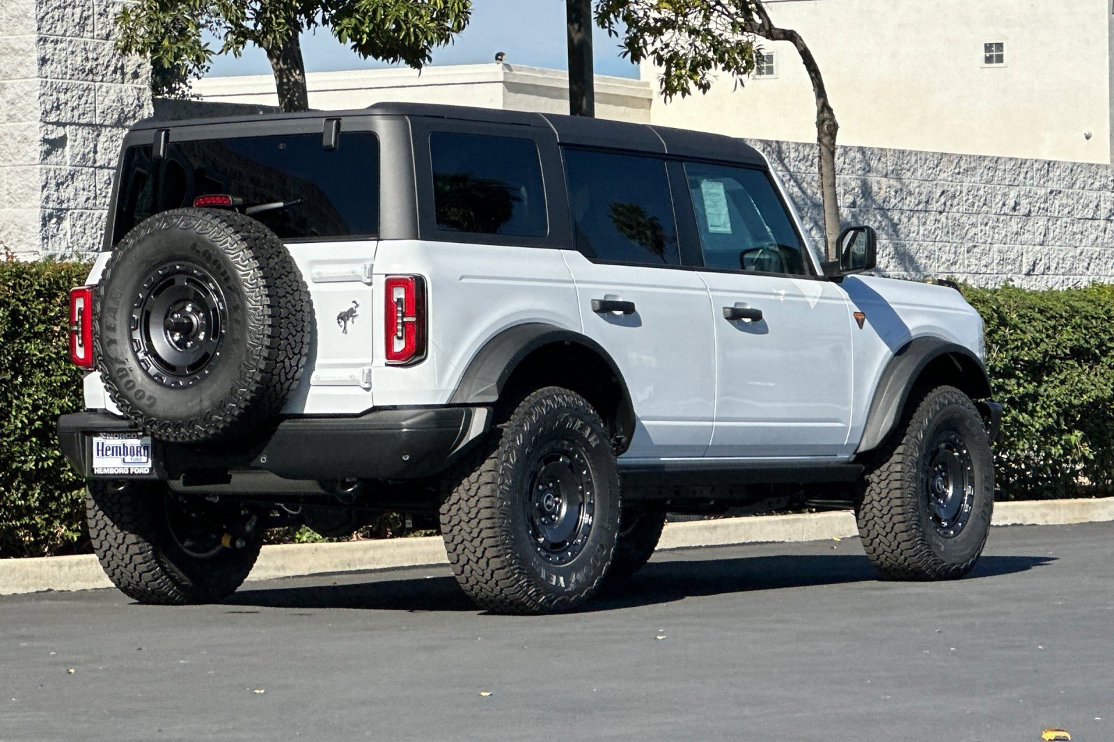 New 2025 Ford Bronco Badlands w/ Sasquatch Package image 4