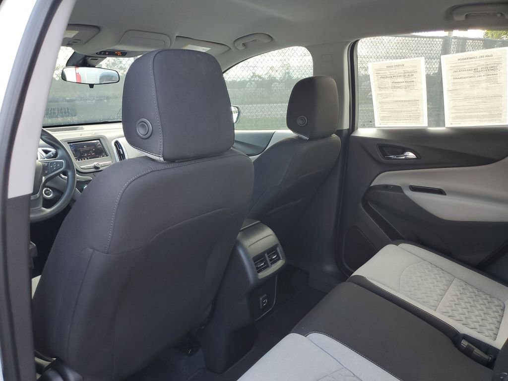 Used 2022 Chevrolet Equinox LS FWD image 18