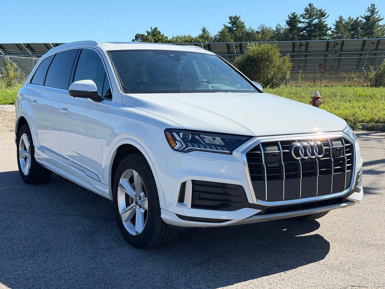 Used 2023 Audi Q7 2.0T Premium Plus w/ Premium Plus Package AWD/4WD image 7