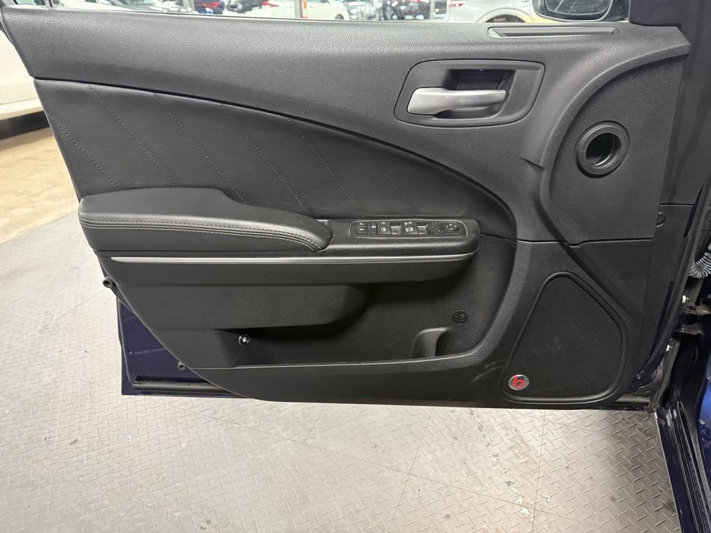 Used 2016 Dodge Charger SXT w/ Rallye Group image 8