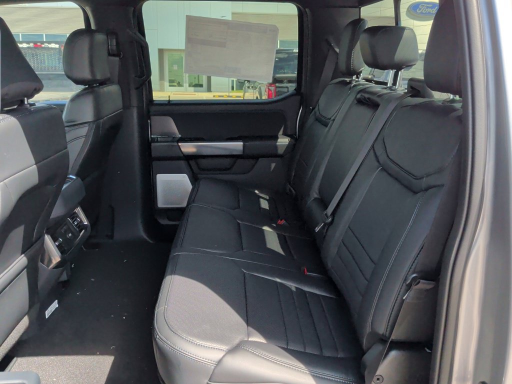 New 2027 Ford F250 Platinum w/ FX4 Off-Road Package AWD/4WD image 40