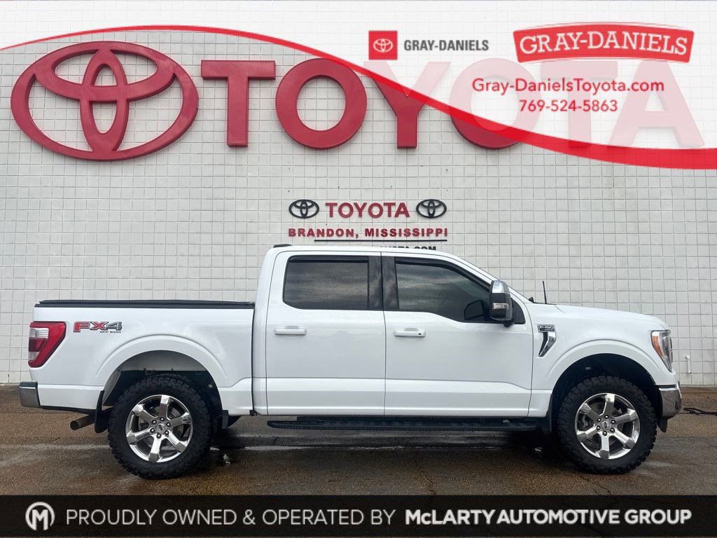 Used 2022 Ford F150 Lariat w/ Trailer Tow Package image 4