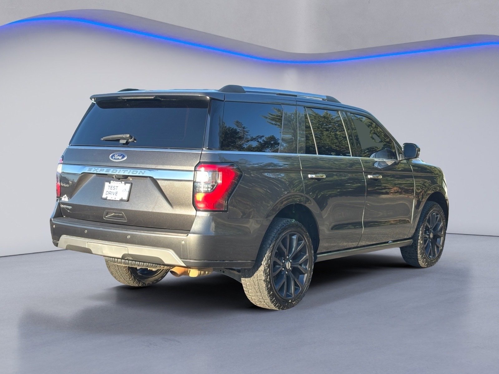 Used 2019 Ford Expedition Limited image 11