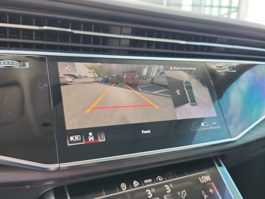 Used 2022 Audi Q8 Premium Plus image 23