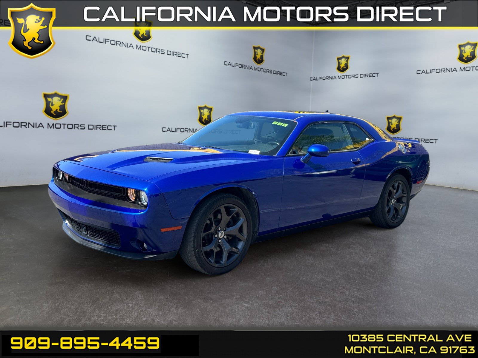 Used 2018 Dodge Challenger SXT Plus RWD image 1
