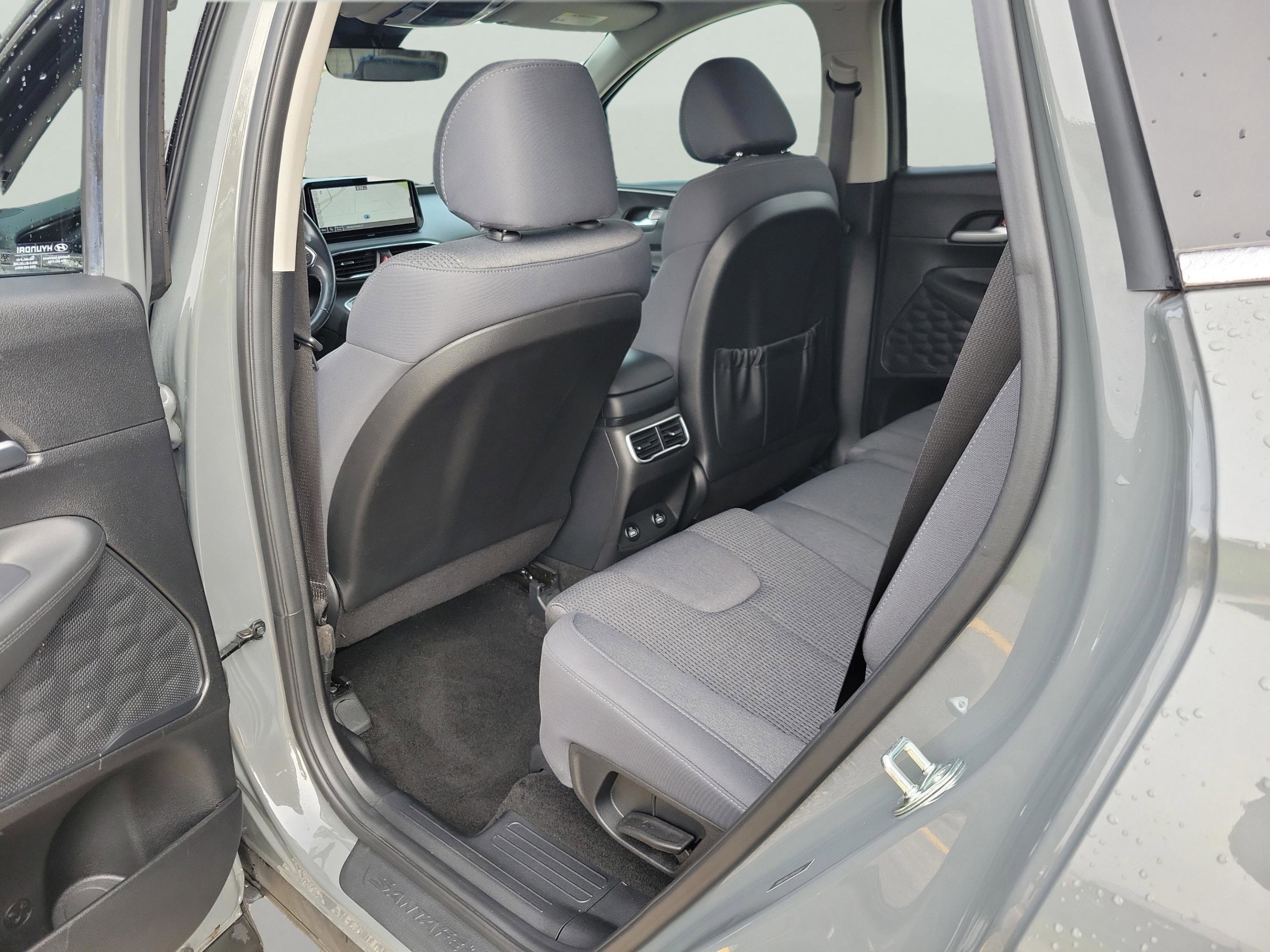 Certified 2023 Hyundai Santa Fe SEL w/ Cargo Package image 9