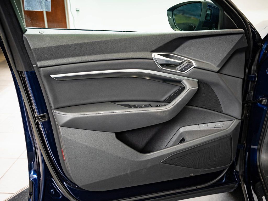 Used 2021 Audi e-tron Premium w/ Convenience Plus Package AWD/4WD image 22