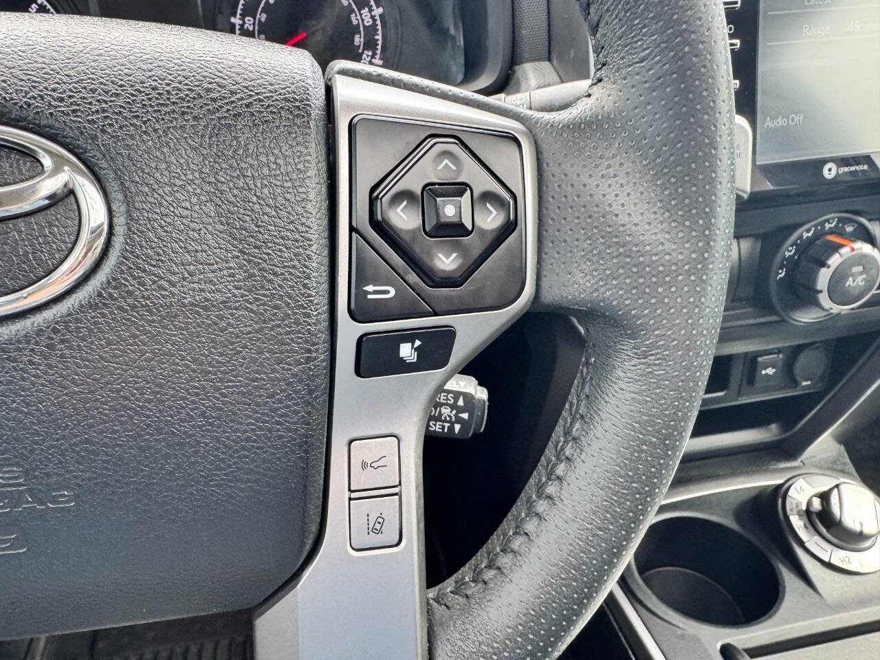 Used 2021 Toyota 4Runner SR5 Premium w/ Moonroof Package AWD/4WD image 29