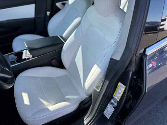 Used 2019 Tesla Model 3 Long Range RWD image 9